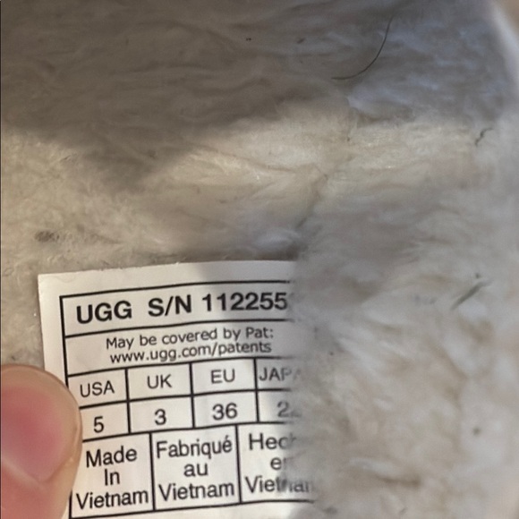 WOMENS size 5 UGG Tazz slippers in beige - Picture 4 of 5